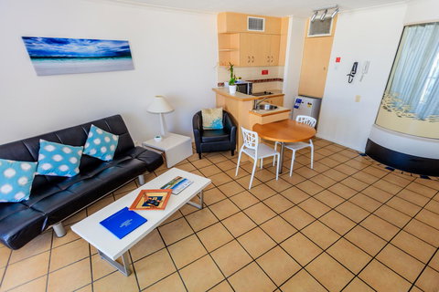 Grand Palais Boolarong Beachside Apartments - Hotel QLD 14