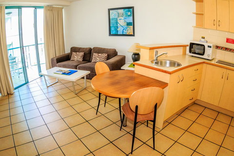Grand Palais Boolarong Beachside Apartments - Hotel QLD 17
