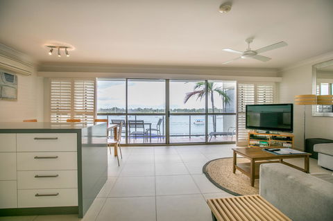 Noosa Shores Resort - Hotel QLD 4