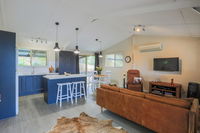 Book Advancetown Accommodation Vacations Hotel QLD Hotel QLD