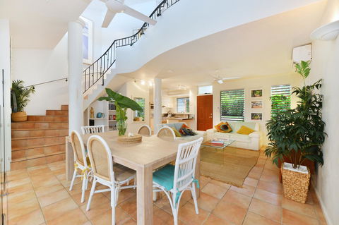 [ ANDY'S BEACH HOUSE ] - Hotel QLD 10