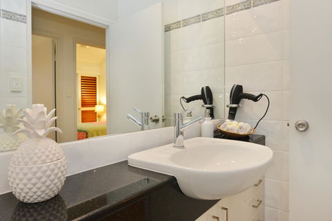 [ ANDY'S BEACH HOUSE ] - Hotel QLD 28