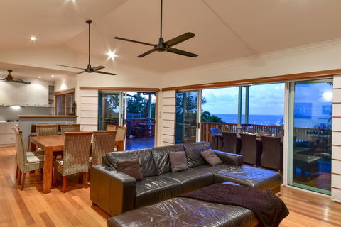 Bella Vista On Nara Pets Welcome - Hotel QLD 10