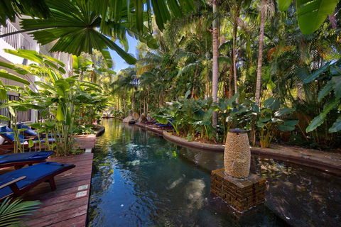 Palm Cove Paradise - Couples Spa Beach Getaway - Hotel QLD 14
