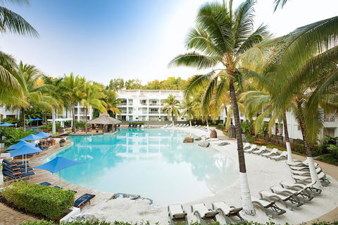 Palm Cove Paradise - Couples Spa Beach Getaway - Hotel QLD 1