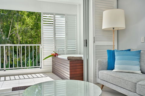 Palm Cove Paradise - Couples Spa Beach Getaway - Hotel QLD 8
