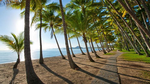 Palm Cove Paradise - Couples Spa Beach Getaway - Hotel QLD 24