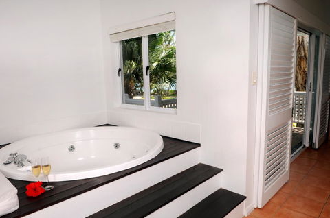 The Reef House Adults Retreat - Enjoy 28 Complimentary Inclusions - Hotel QLD 28