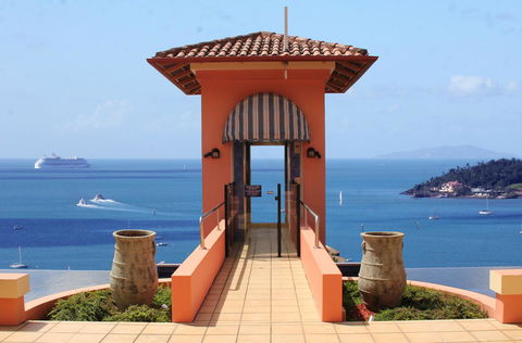 Martinique Whitsunday Resort - Hotel QLD 1