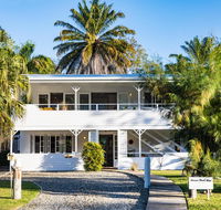 Jamaica Beach House - Hotel QLD