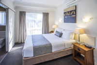 Book Emerald Accommodation Vacations Hotel QLD Hotel QLD