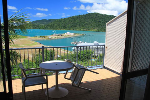 Ocean Views At Whitsunday Terraces Resort - Hotel QLD 5