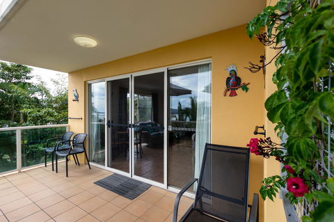Sunlit Waters Studio Apartments - Hotel QLD 32