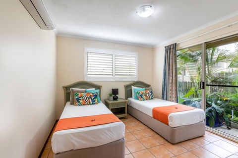 Sunlit Waters Studio Apartments - Hotel QLD 37