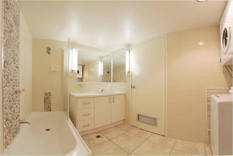 Headland Tropicana Resort - Hotel QLD 18