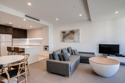 Iconic Kirra Beach Resort - Hotel QLD 4