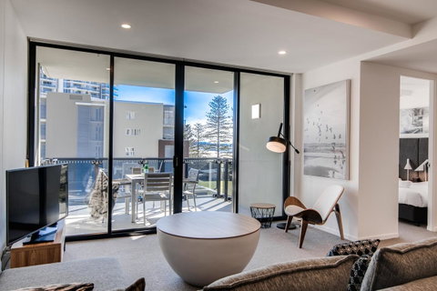 Iconic Kirra Beach Resort - Hotel QLD 9