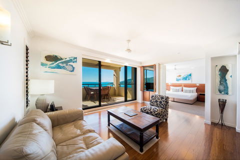 Pinnacles - Hotel QLD 10