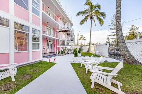 The Pink Hotel Coolangatta - Hotel QLD 0