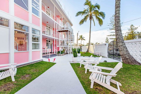 The Pink Hotel Coolangatta - Hotel QLD 2