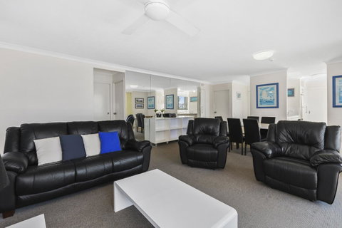 Columbia Beachfront Apartments On Rainbow Bay - Hotel QLD 21
