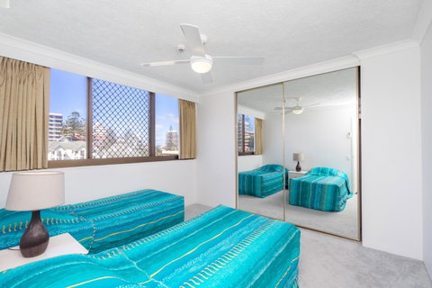 Columbia Beachfront Apartments On Rainbow Bay - Hotel QLD 11