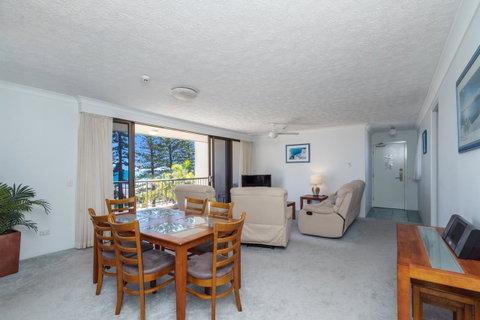 Columbia Beachfront Apartments On Rainbow Bay - Hotel QLD 13