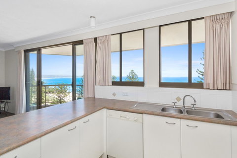 Columbia Beachfront Apartments On Rainbow Bay - Hotel QLD 38
