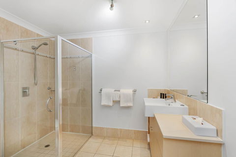Mantra Aqueous On Port - Hotel QLD 18
