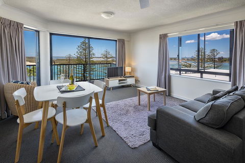 Belaire Place Motel Apartments - Hotel QLD 8