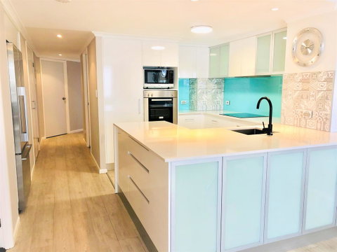 Kirra Beach Apartments - Hotel QLD 1