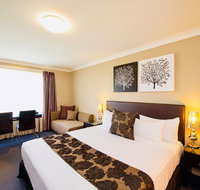 Best Western Plus Ambassador On Ruthven Motor Inn - Hotel QLD
