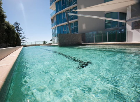 Reflection On The Sea - Hotel QLD 30