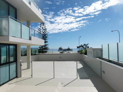 Pure Kirra - Hotel QLD 17