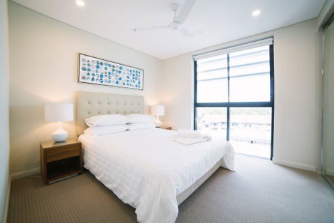 Pure Kirra - Hotel QLD 4