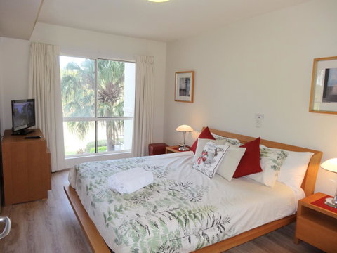 Waterfront Resort Villa With Buggy - Hotel QLD 15