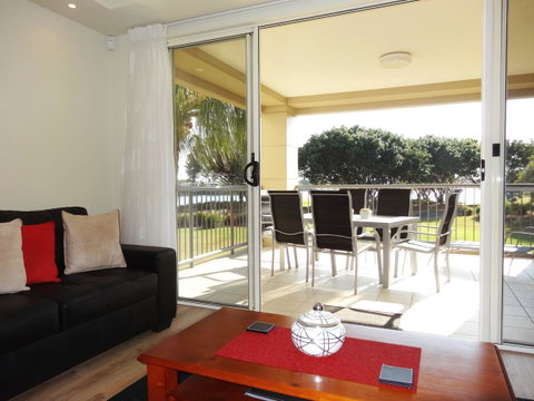 Waterfront Resort Villa With Buggy - Hotel QLD 20