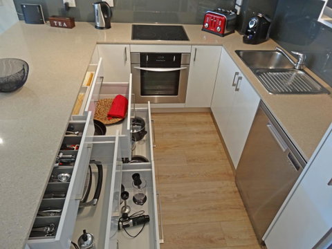 Waterfront Resort Villa With Buggy - Hotel QLD 6