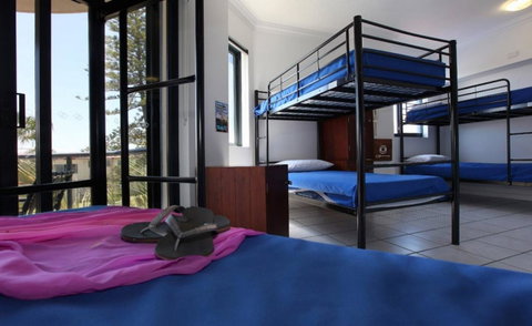 Komune Resort And Beach Club Greenmount Beach - Hotel QLD 27