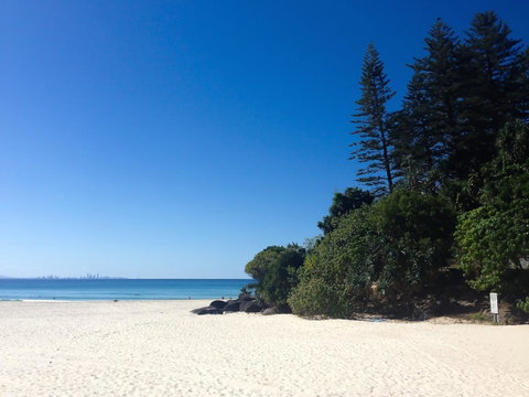 Komune Resort And Beach Club Greenmount Beach - Hotel QLD 22