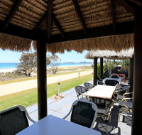 Bilinga Beach Motel - Hotel QLD