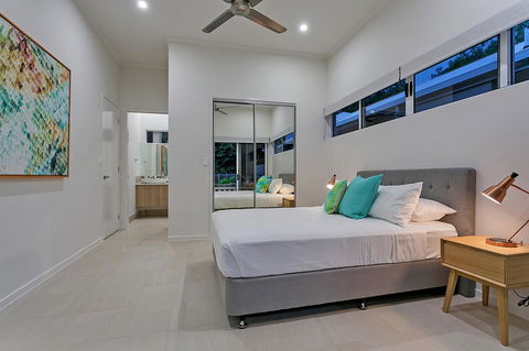 Oceans Edge Holiday Home - Hotel QLD 10