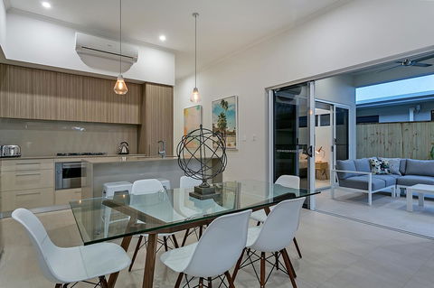 Oceans Edge Holiday Home - Hotel QLD 6