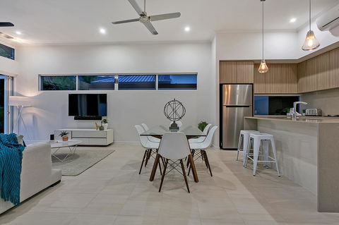 Oceans Edge Holiday Home - Hotel QLD 5