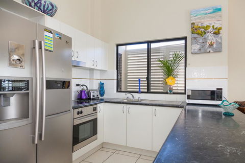 Cylinder Beach Mooloomba Unit 3 - Hotel QLD 6