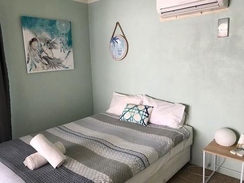 Location! 2BR Town View Unit In Centre Of Airlie. - Hotel QLD 22