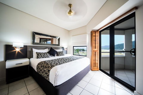 Portside Whitsunday Luxury Holiday Apartments - Hotel QLD 10