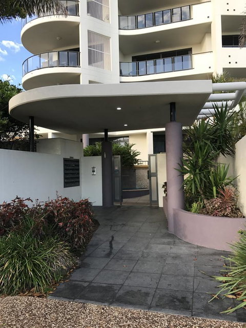 Meridian Alex Beach Apartments - Hotel QLD 4