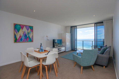 High Floor Ocean View Suites Broadbeach - Hotel QLD 6