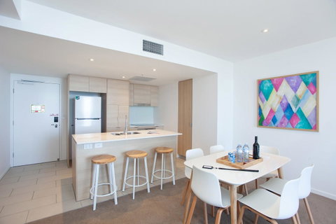 High Floor Ocean View Suites Broadbeach - Hotel QLD 8